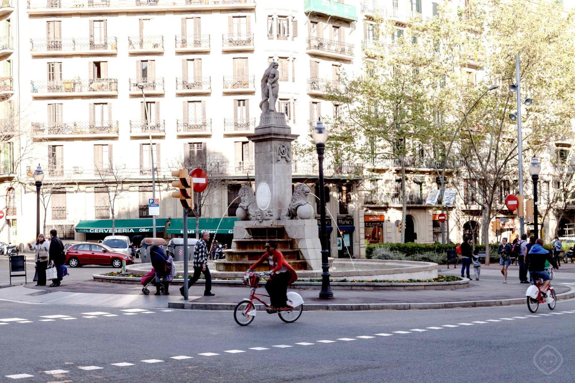 Apartments Gaudi Βαρκελώνη Εξωτερικό φωτογραφία